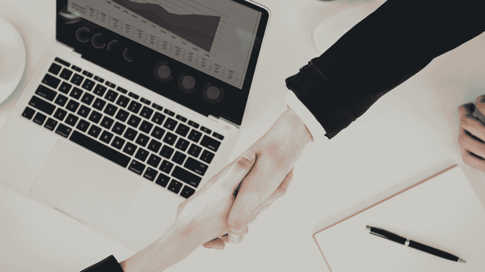 Eigenbetrieb mit Servicepartner: Abkürzung zum skalierbaren Mieterstrom